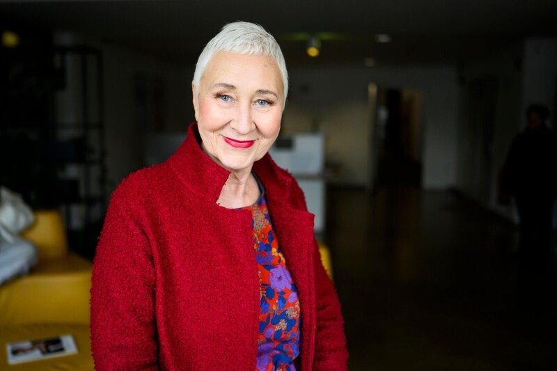 Inge Brings (spielt Haushälterin „Renate Scholz“) – Bild: RTL /​ Julia Feldhagen