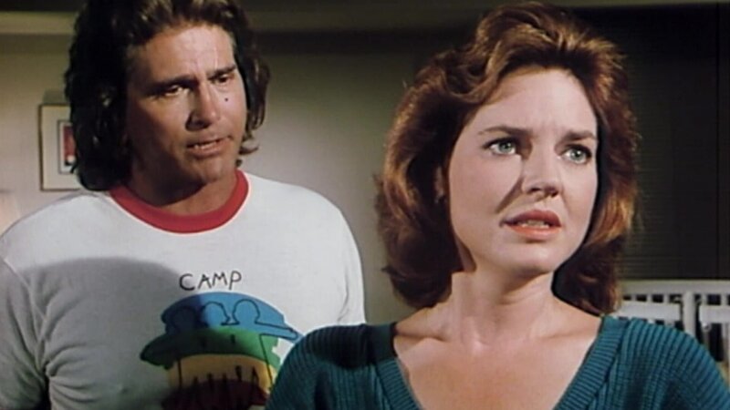 Glück ohne HoffnungJonathan (Michael Landon) versucht Curtis Mutter (Robin Riker) davon zu überzeugen, ihren Sohn auf das Camp zu schicken. – Bild: Bibel TV