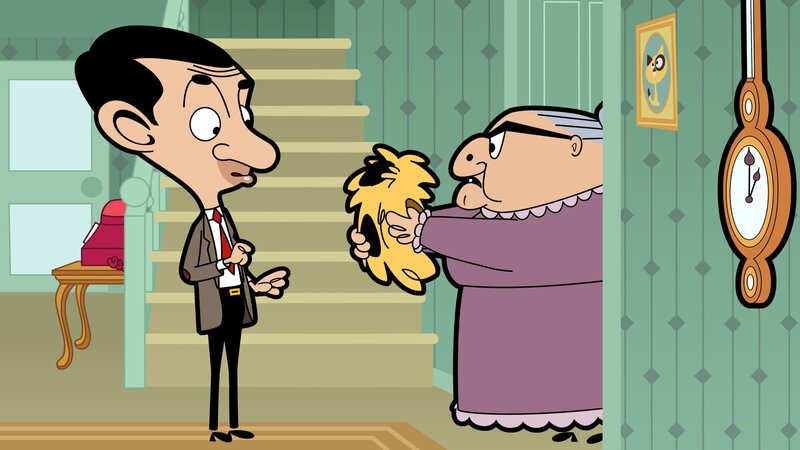L-R: Mr. Bean (voiced by Rowan Atkinson), Mrs. Wicket (voiced by Sally Grace) – Bild: Boomerang (DE) /​ Tiger Aspect Productions Ltd