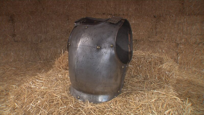 A chestpiece that was meant to defend against bullets as well as blows. – Bild: The National Geographic Channel