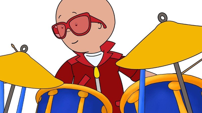 Um ein wenig trommeln zu dürfen, verkleidet sich Caillou als großer Junge. – Bild: SUPER RTL