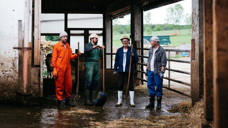 Ingo Pertramer, Bauer Georg Marksteiner, Thomas Nowak, Florian Holzer. – Bild: Honorarfrei – nur für diese Sendung bei Nennung ZDF und ORF/​Filmproduktion Jenseide/​Rosa Knecht.