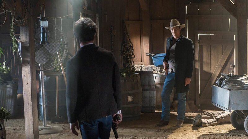 Boyd Crowder (Walton Goggins, l.) und Raylan Givens (Timothy Olyphant, r.) – Bild: AXN