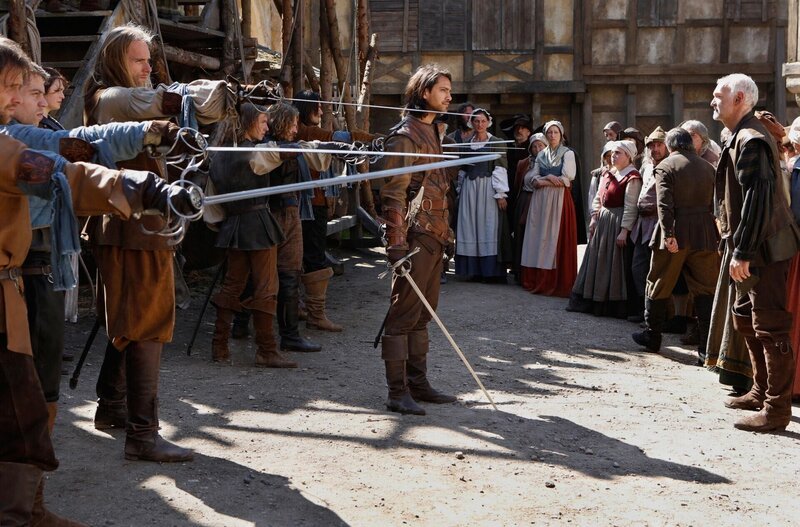 D’Artagnan (Luke Pasqualino) – Bild: BBC /​ Dusan Martincek