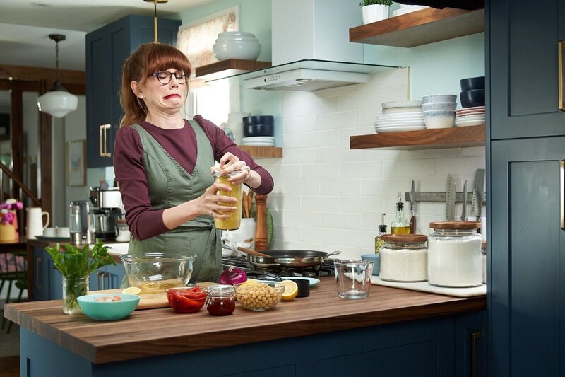 Mary bereitet ihr Gericht vor. Die Verwendung des sendungsbezogenen Materials ist nur mit dem Hinweis und Verlinkung auf RTL+ gestattet. – Bild: RTL