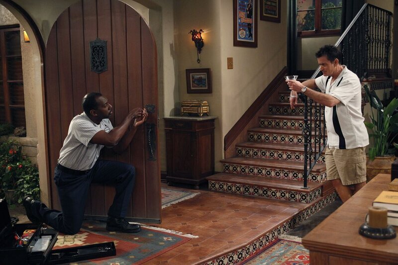 Charlie (Charlie Sheen, r.) – Bild: ProSieben