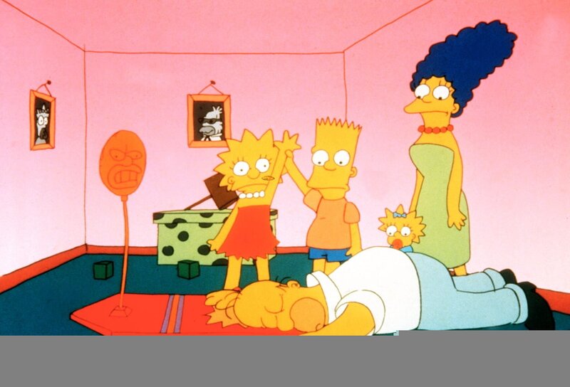 (1. Staffel) – Lisa (l.) und Bart (2.v.l.) sind ihrem Vater Homer (vorne) wieder mal haushoch überlegen. Da kann sich Mutter Marge (r.) nur wundern. – Bild: Twentieth Century Fox Film Corporation