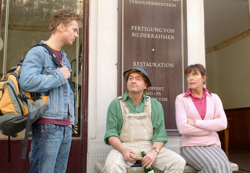 Die Liebe kommt selten allein – Bild: ARD Degeto/​Oliver Ziebe