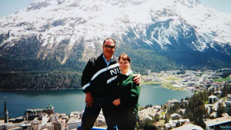 Rinette und Peter Bergna – Bild: TVNOW /​ IMG