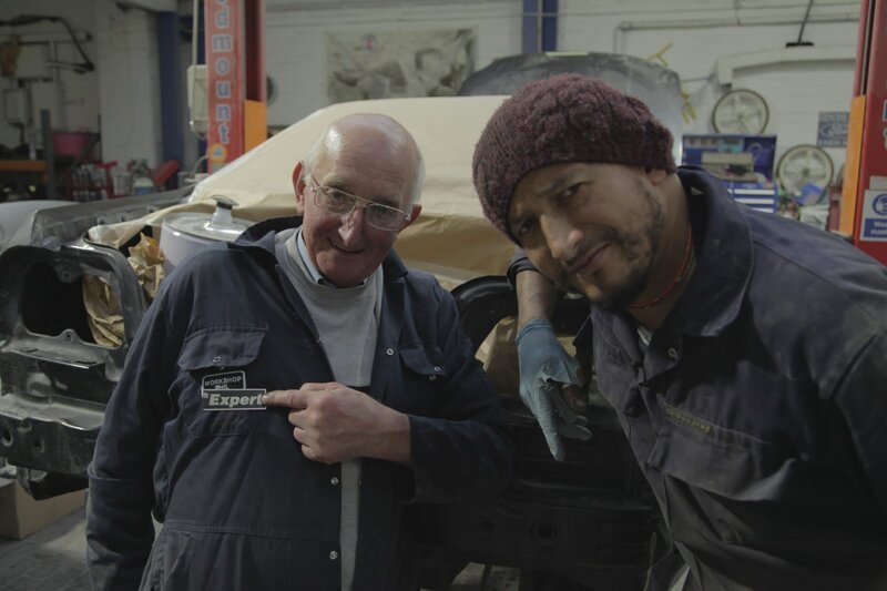 Treffen Sie Auto-Enthusiasten und TV-Moderator Tim Shaw und Meistermechaniker Fuzz Townshend, wie sie sich zusammenschließen, um rostige klassische Fahrzeuge aus ihren Garagengefängnissen zu retten. – Bild: The National Geographic Channel