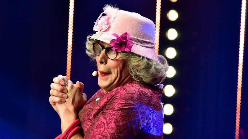„Frau Wäber“ alias Hansy Vogt. – Bild: HR/​Norbert Klöppel