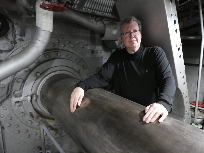 Naval Historian Anthony Tully at the Battleship North Carolina. – Bild: Mallinson Sadler Productions
