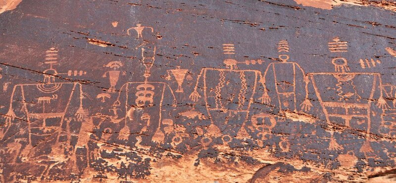Anasazi, Petroglyphs, Butler Wash, San Juan River, Bluff, Colorado Plateau, Utah, USA, United States, America, – Bild: Prisma by Dukas Presseagentur Gm /​ Alamy Stock Photo /​ https:/​/​www.alamy.com /​ Credit: Prisma by Dukas Presseagentur GmbH /​ Alamy Stock Photo