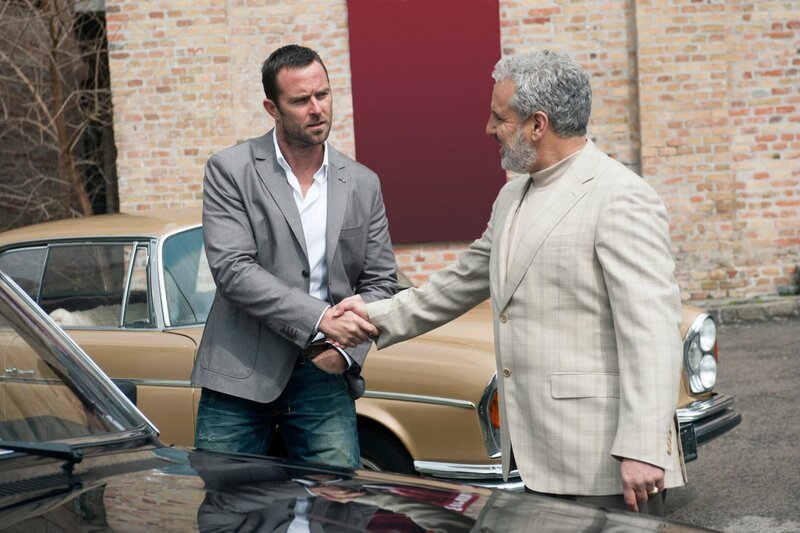 Sgt. Damien Scott (Sullivan Stapleton). – Bild: 2016 Home Box Office, Inc. All rights reserved. HBO® and all related programs are the property of Home Box Office, Inc.