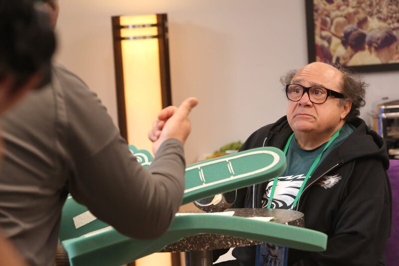 Frank Reynolds (Danny DeVito) – Bild: Paramount