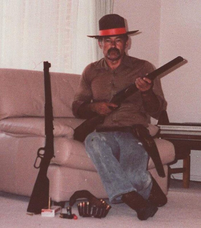Australiens erschreckendster Serienmörder, Ivan Milat, wurde als der Rucksack-Killer bekannt. Zwischen den Jahren 1989 und 1992 tötete er sieben Anhalter. – Bild: RTL Deutschland