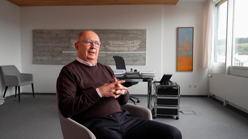 Peter Traub, Bürgermeister der Stadt Erbach im Odenwald. – Bild: HR/Michaela Bergholz / HR/Pressestelle Peter Traub, Bürgermeister der Stadt Erbach im Odenwald. – Bild: HR/Michaela Bergholz / HR/Pressestelle