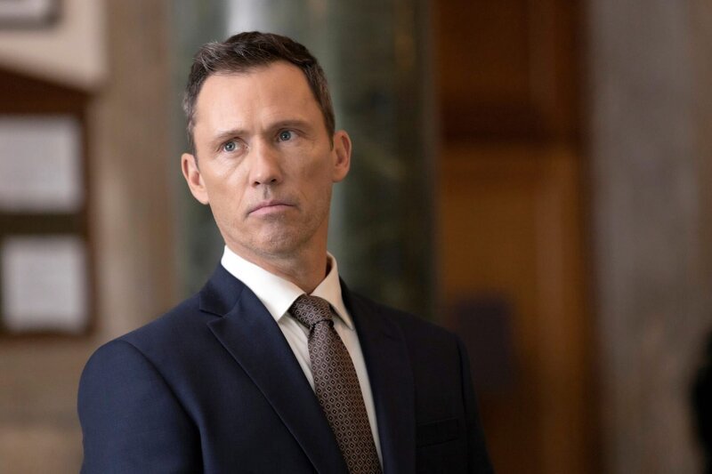 Detective Frank Cosgrove (Jeffrey Donovan) – Bild: Universal Television LLC
