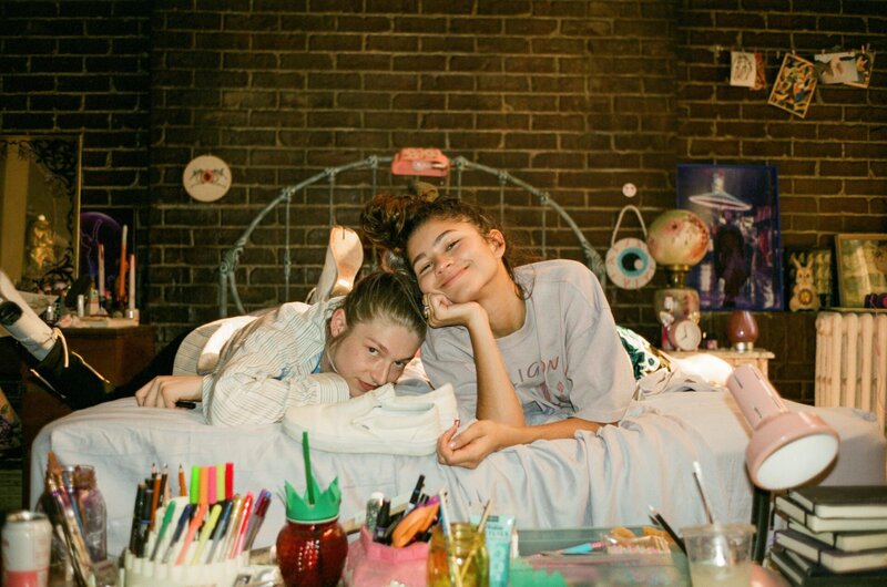 L-R: Jules Vaughn (Hunter Schafer), Rue Bennett (Zendaya) – Bild: Home Box Office, Inc. All rights reserved. HBO® and all related programs are the property of Home Box Office, Inc