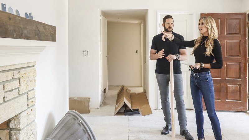 Tarek El Moussa (l.); Christina Anstead (r.) – Bild: Discovery, Inc.