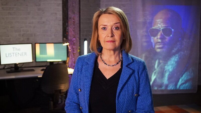 NEW YORK, NY – DECEMBER 17:  Singer R. Kelly performs in concert during the ‚12 Nights Of Christmas‘ tour at Kings Theatre on December 17, 2016 in the Brooklyn borough New York City. – Bild: Warner Bros. Discovery