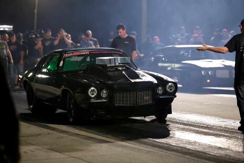 Monza lines up at the starting line to defend his Number 3 spot against Big Chief. – Bild: Discovery Channel