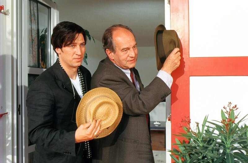 Tobias Moretti, Otto Schenk. – Bild: ORF/Wörthersee Filmproduktion Tobias Moretti, Otto Schenk. – Bild: ORF/Wörthersee Filmproduktion