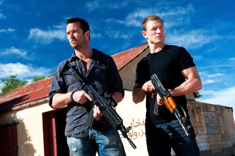 Sullivan Stapleton (l), Philip Winchester (r). – Bild: Home Box Office, Inc.