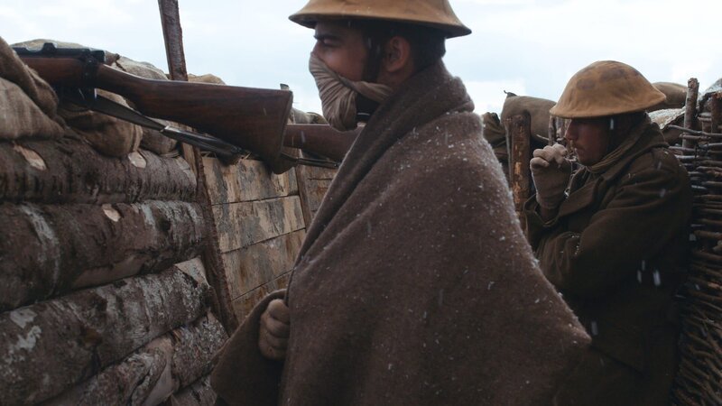 Grabenkrieg an der Westfront. Während der eiskalten Wintermonate verharren die Soldaten in einer verzweifelten Pattsituation. – Bild: ZDFinfo