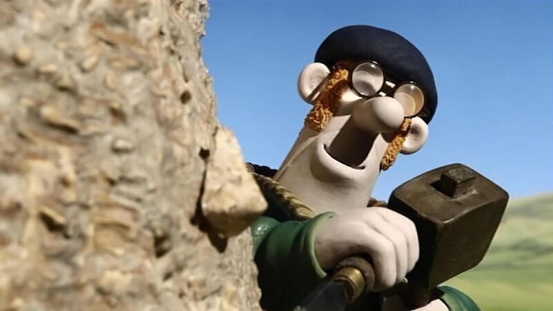 Mit Hammer und Meißel macht er sich ans Werk. Ist der Farmer etwa ein Künstler? – Bild: WDR/​Aardman Animation Ltd./​BBC