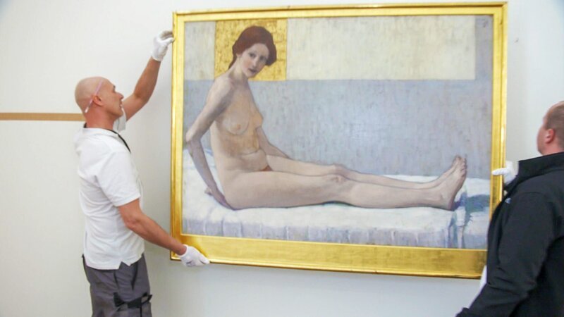 Hängung des Gemäldes „Marietta“ (1907) von Broncia Koller-Pinell (1863–1934) im Leopold Museum Wien. – Bild: ZDF/ORF/Filmwerkstatt/Marcel Lehmann Hängung des Gemäldes „Marietta“ (1907) von Broncia Koller-Pinell (1863–1934) im Leopold Museum Wien. – Bild: ZDF/ORF/Filmwerkstatt/Marcel Lehmann