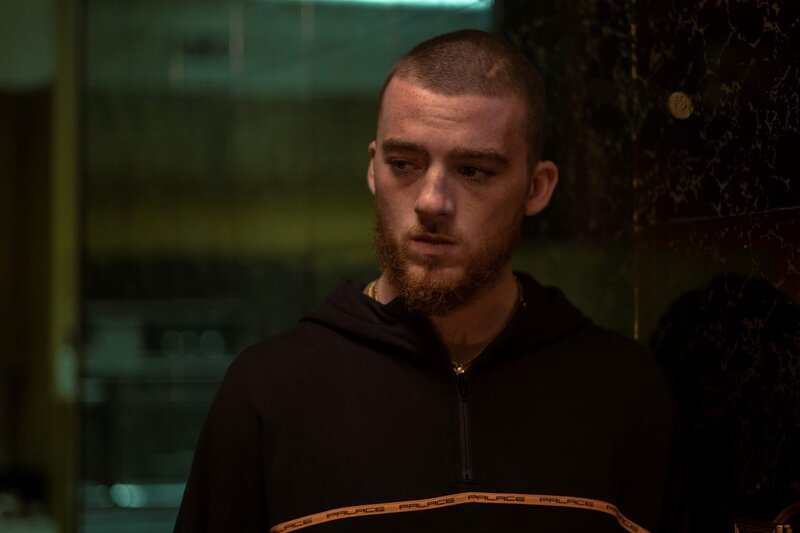 Angus Cloud als Fezco – Bild: Eddy Chen /​ homeboxoffice.com /​ Die Verwendung ist nur bei redaktioneller Berichterstattung im Rahmen einer Programmankündigung ab 2 Monate vor der ersten Auss /​ © 2019 Home Box Office, Inc. All rights reserved. HBO® and all related  …