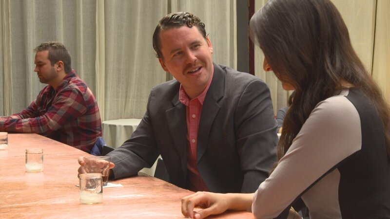 Richard attempts to pick-up a woman at a bar. – Bild: Investigation Discovery /​ Discovery Communications