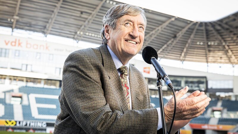 Martin Dewsbury (Philip Jackson) – Bild: Guillaume Van Laethem /​ 2021, a Boogie Entertainment GmbH /​ ZDF Enterprises GmbH production in co-production with Fuji Television Network, Velvet Fil