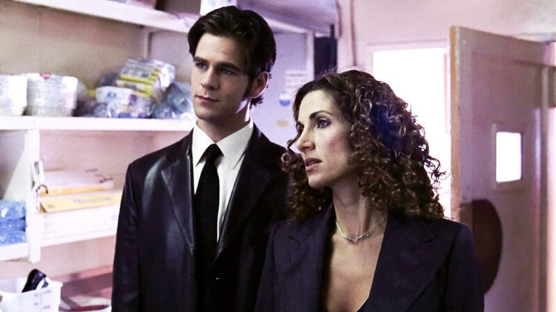 Detective Stella Bonasera (Melina Kanakaredes) und Detective Don Flack (Eddie Cahill). – Bild: TVNOW /​ CBS-Studios