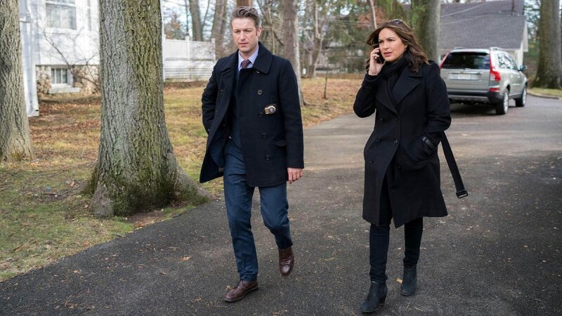 Dominick „Sonny“ Carisi (Peter Scanavino), Lieutenant Olivia Benson (Mariska Hargitay) – Bild: RTL /​ NBC