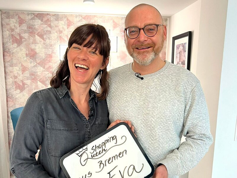 Kandidatin Eva mit ihrem Ehemann Moritz. Die Verwendung des sendungsbezogenen Materials ist nur mit dem Hinweis und Verlinkung auf RTL+ gestattet. – Bild: RTL /​ Constantin Ent.