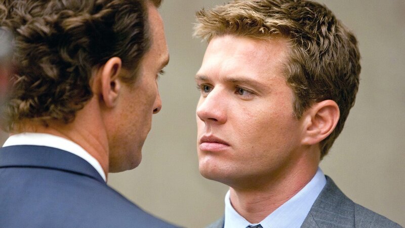 Louis Roulet (Ryan Phillippe, re.) spielt ein falsches Spiel mit seinem Anwalt (Matthew McConaughey’) – Bild: RTL II Louis Roulet (Ryan Phillippe, re.) spielt ein falsches Spiel mit seinem Anwalt (Matthew McConaughey’) – Bild: RTL II