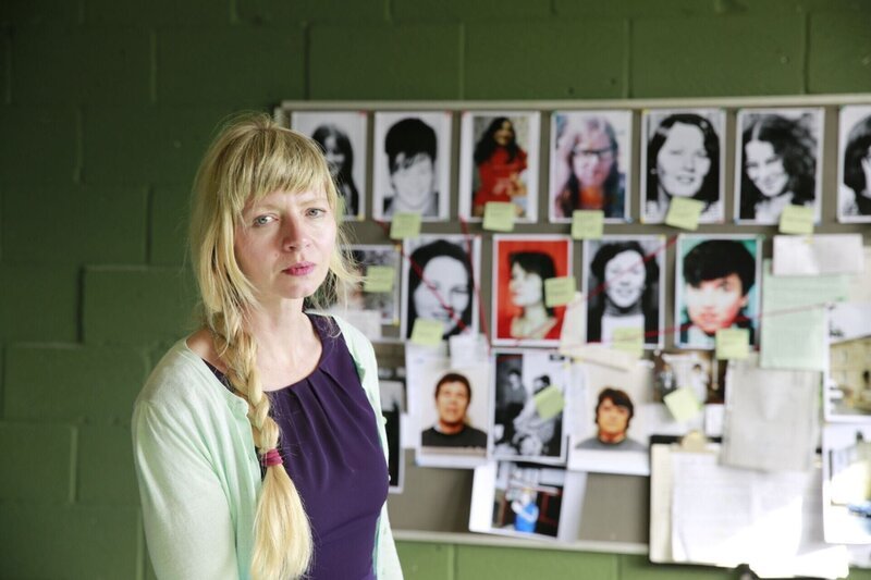 Die Investigative Psychologin Dr. Donna Youngs – Bild: RTL /​ (c) Blink Films 2021 /​ Neue Spuren!