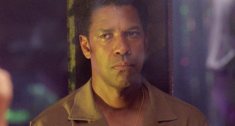 Lange Zeit nahm kein Mensch Notiz von Frank Lucas (Denzel Washington), dem Fahrer eines stadtbekannten Gangsterbosses. Nach dem plötzlichen Tod seines Arbeitgebers legt Frank los und erfüllt sich den American Dream auf seine Art … – Bild: port.hu Lange Zeit nahm kein Mensch Notiz von Frank Lucas (Denzel Washington), dem Fahrer eines stadtbekannten Gangsterbosses. Nach dem plötzlichen Tod seines Arbeitgebers legt Frank los und erfüllt sich den American Dream auf seine Art … – Bild: port.hu
