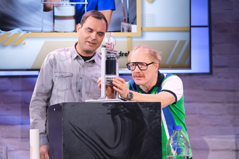 v.li.: Bernhard Weingartner, Simon Schwarz. – Bild: ORF/​Hans Leitner