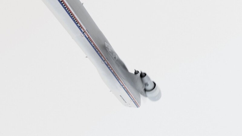 Flugzeug im Sturzflug. – Bild: The National Geographic Channel