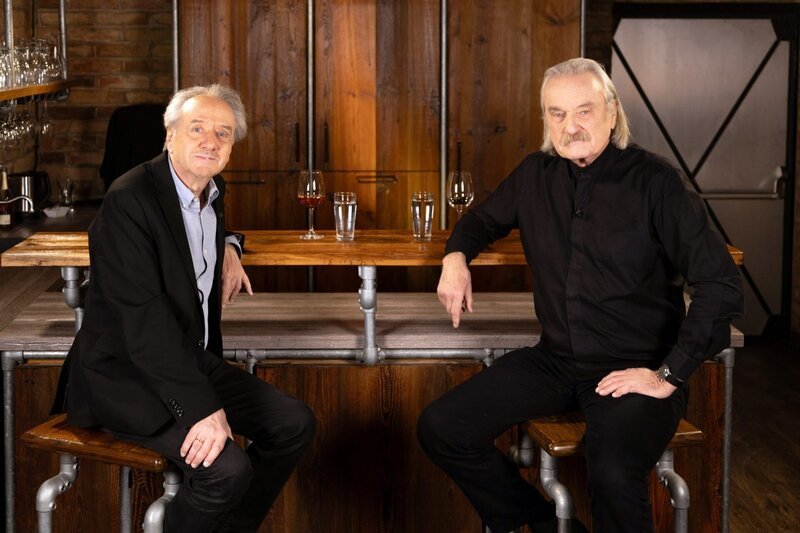 Heinz Sichrovsky, Christoph Ransmayr. – Bild: ORF/​ORF III/​Tobias Gayer