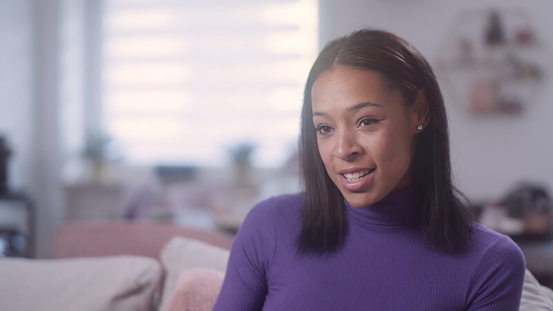 Malin Brown ist die einzige schwarze Partyschlager-Sängerin. – Bild: ZDF und Jasper Engel