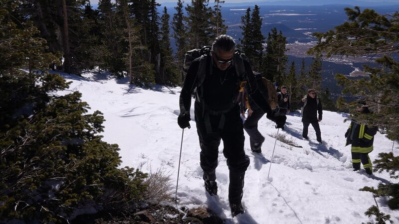 Michael Manousakis. – Bild: Warner Bros. Discovery