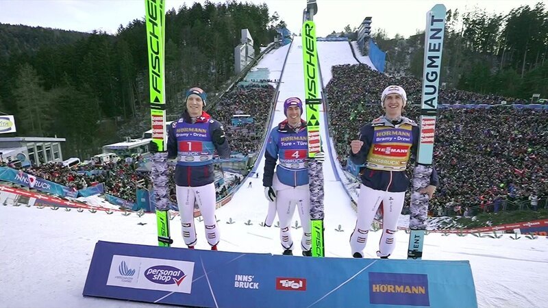  Jan Hörl, Stefan Kraft, Daniel Tschofenig – Dreifachsieg in Innsbuck. – Bild: ORF
