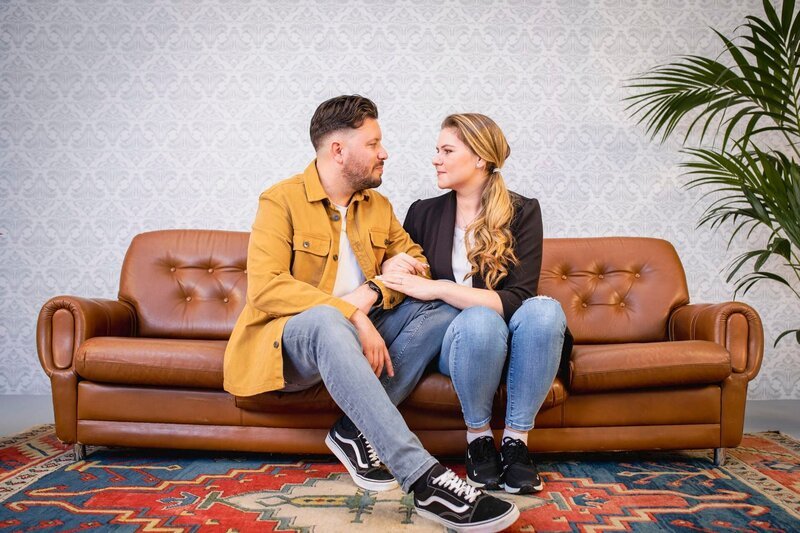 Sylvana und Flo – Bild: Per Florian Appe /​ RTLZWEI /​ Foto: Per Florian Appe /​ © RTLZWEI – Recht zum Abdruck/​Darstellung zeitlich/​sachlich beschränkt auf die Bewerbung der Sendung