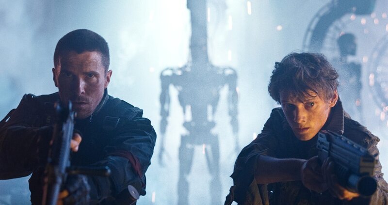 L-R: Christian Bale (John Connor), Sam Worthington (Marcus Wright) – Bild: Columbia Pictures Industries, Inc. L-R: Christian Bale (John Connor), Sam Worthington (Marcus Wright) – Bild: Columbia Pictures Industries, Inc.