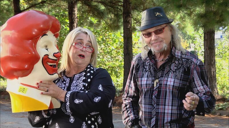 Laurence and Sally Martin – Bild: Warner Bros. Discovery