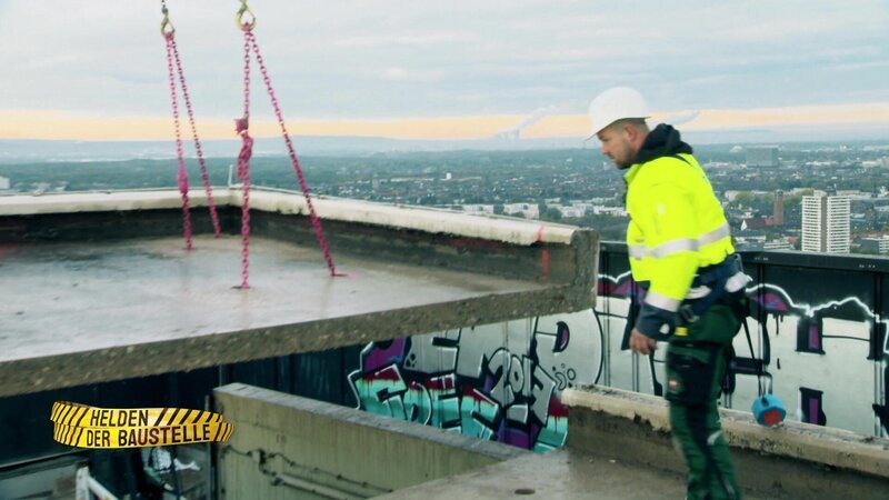 Construction worker. – Bild: Discovery